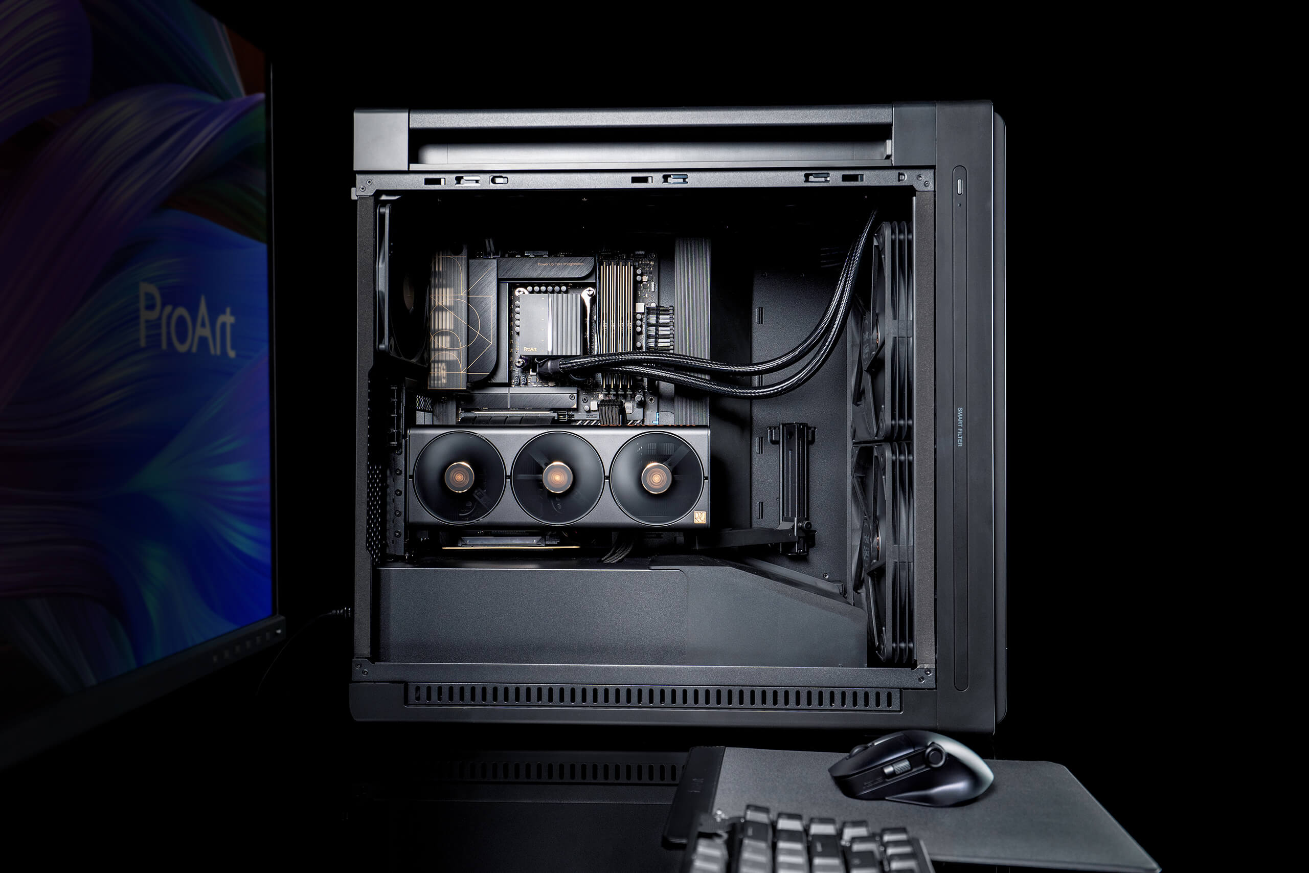 Vooraanzicht foto van de ProArt LC 360 pc build.